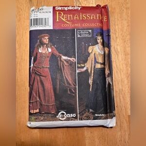 Pattern Renaissance Costume Simplicity 9246 Uncut Sizes 12–18